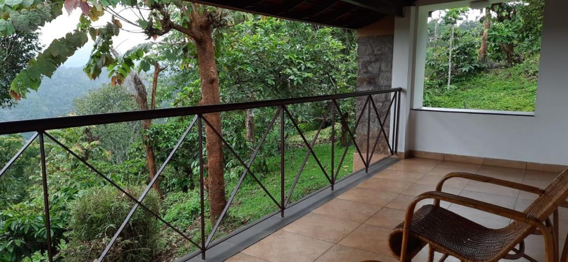 After The Rains - Rainforest Lodge Meppadi Luaran gambar